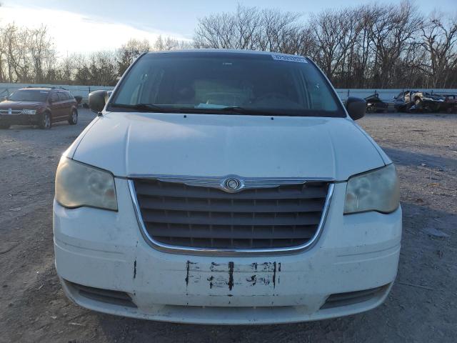 2A8HR44H28R671941 - 2008 CHRYSLER TOWN & COU LX WHITE photo 5