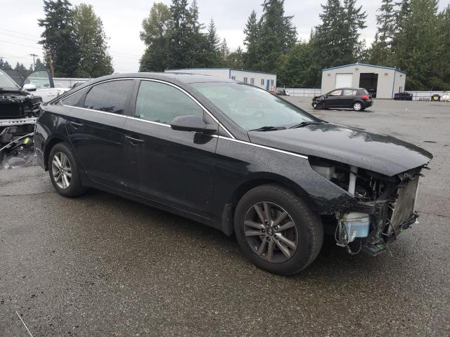 5NPE24AF8FH167471 - 2015 HYUNDAI SONATA SE BLACK photo 4