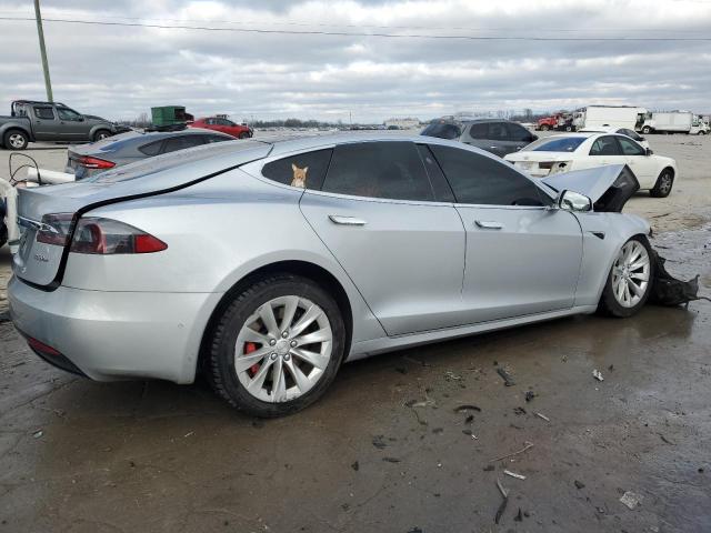 5YJSA1E45JF274403 - 2018 TESLA MODEL S ნაცრისფერი ფოტო 3
