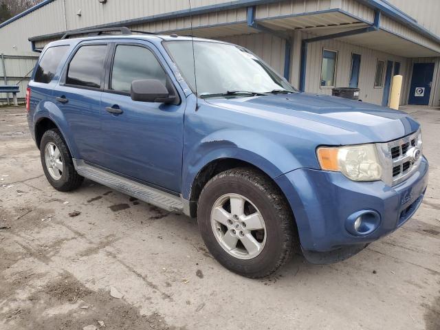 1FMCU9DG1AKC29012 - 2010 FORD ESCAPE XLT BLUE photo 4