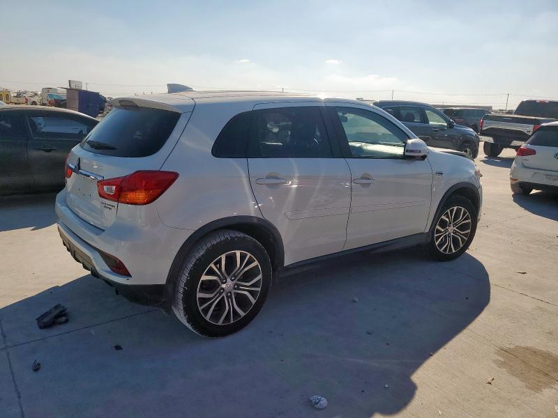 JA4AP3AU3KU033096 - 2019 MITSUBISHI OUTLANDER ES Սպիտակ լուսանկար 3