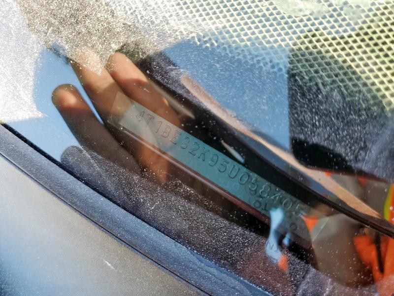 4T1BE32K95U058405 - 2005 TOYOTA CAMRY LE MAROON photo 12