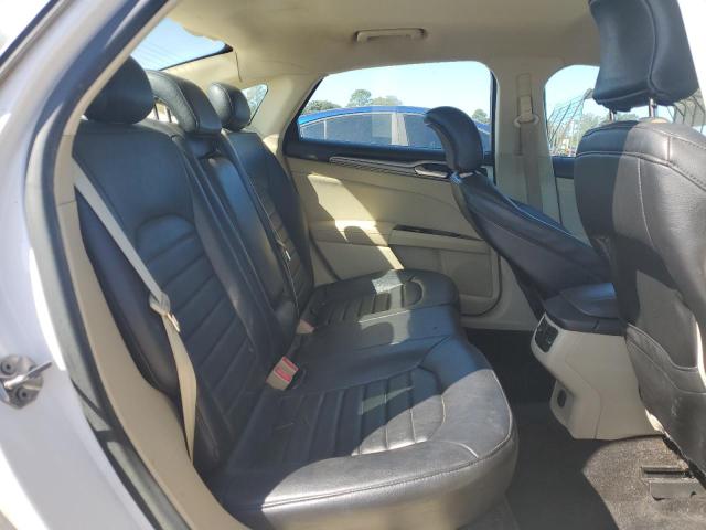 1FA6P0HD0F5119942 - 2015 FORD FUSION SE WHITE photo 10