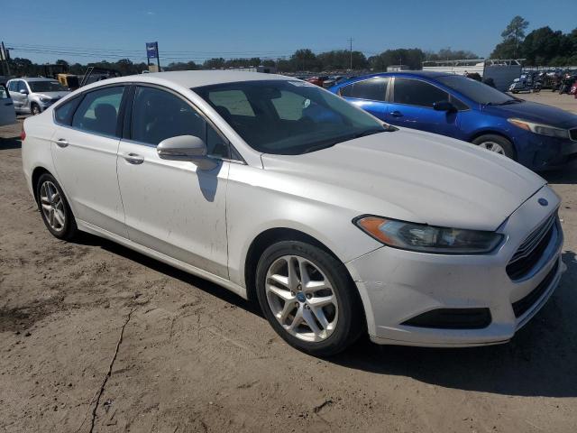 1FA6P0HD0F5119942 - 2015 FORD FUSION SE WHITE photo 4