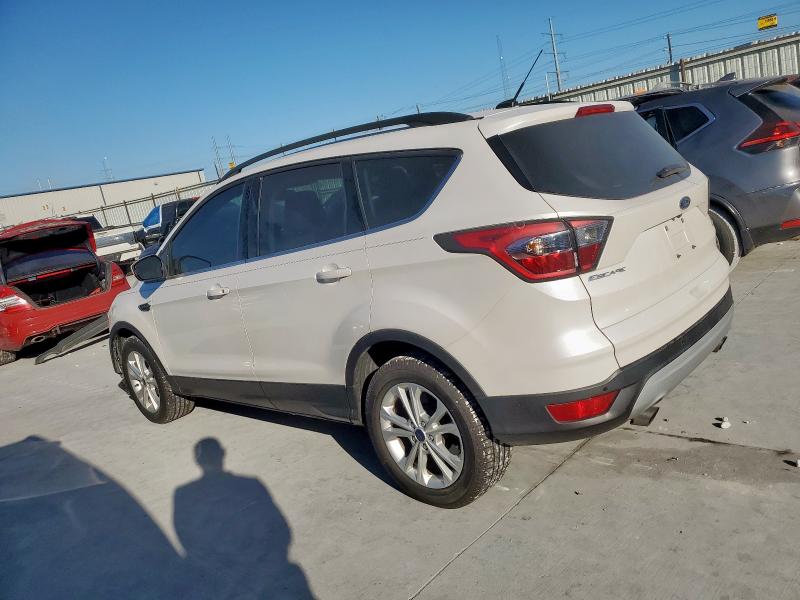 1FMCU0GD3HUB26492 - 2017 FORD ESCAPE SE WHITE photo 2