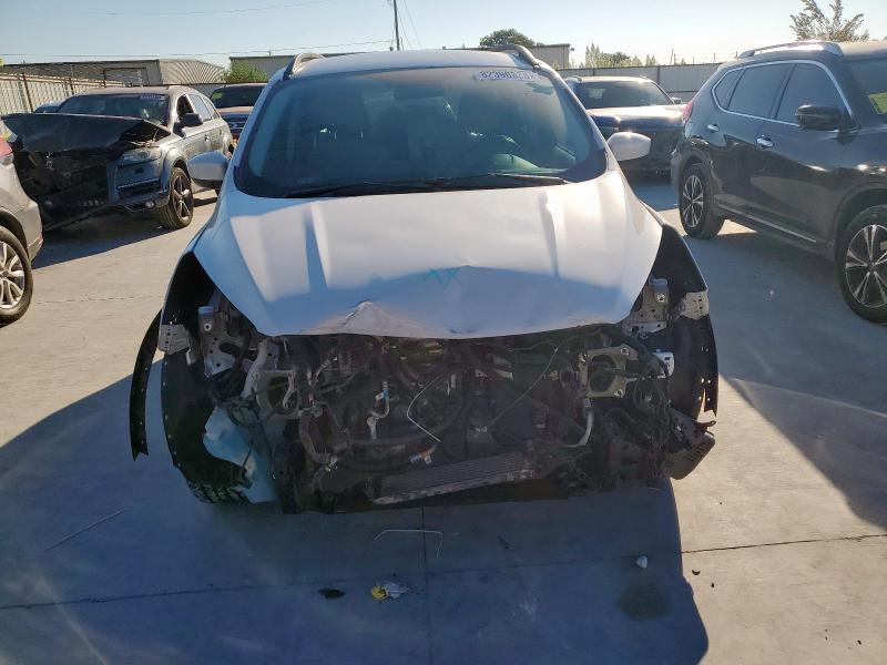 1FMCU0GD3HUB26492 - 2017 FORD ESCAPE SE WHITE photo 5