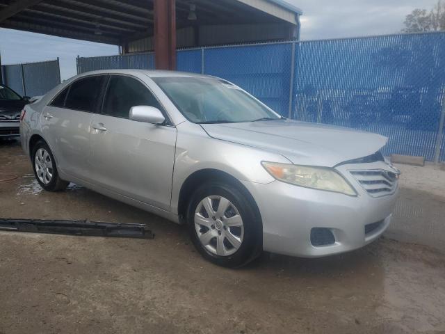 4T1BF3EK5BU623382 - 2011 TOYOTA CAMRY BASE SILVER photo 4