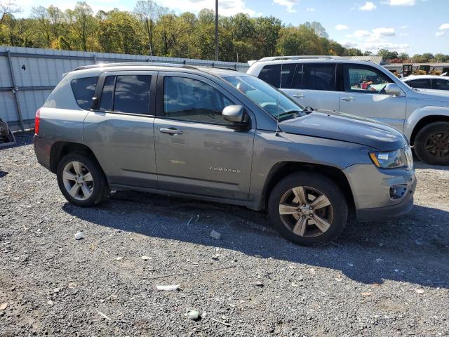 1C4NJDEB8ED505465 - 2014 JEEP COMPASS LATITUDE GRAY photo 4