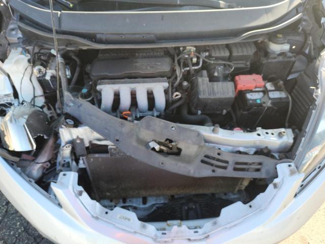 JHMGE8H36BS002726 - 2011 HONDA FIT SILVER photo 11