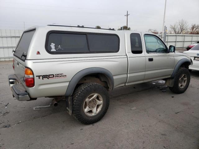 5TEWN72N22Z001232 - 2002 TOYOTA TACOMA XTRACAB SILVER photo 3