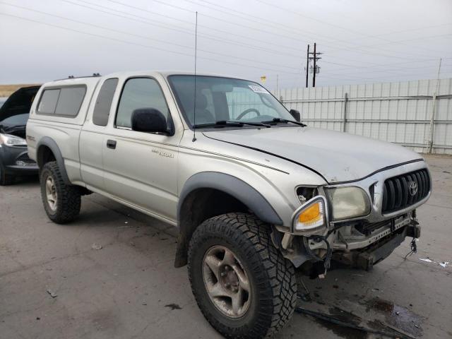 5TEWN72N22Z001232 - 2002 TOYOTA TACOMA XTRACAB SILVER photo 4