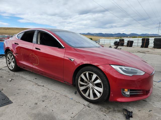 5YJSA1E26HF206507 - 2017 TESLA MODEL S Czerwony zdjęcie 4