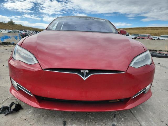 5YJSA1E26HF206507 - 2017 TESLA MODEL S Czerwony zdjęcie 5