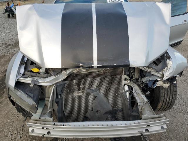 1ZVBP8AM0E5311553 - 2014 FORD MUSTANG SILVER photo 11