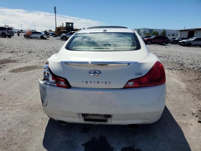 JNKCV64E09M603087 - 2009 INFINITI G37 BASE WHITE photo 6