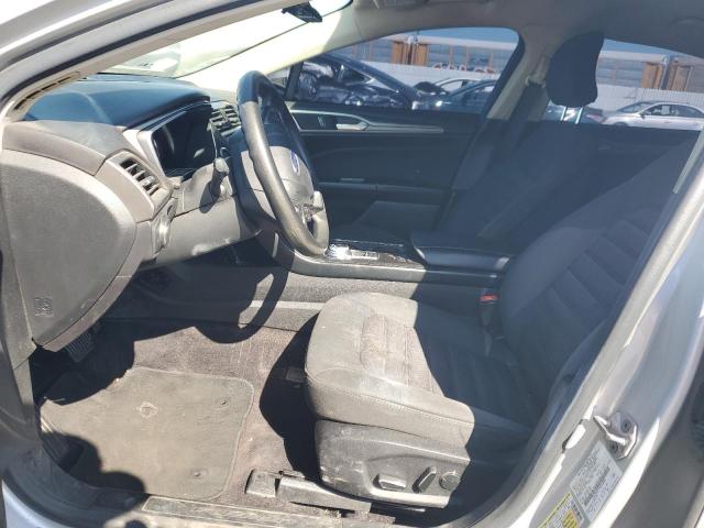 3FA6P0H74HR253895 - 2017 FORD FUSION SE SILVER photo 7
