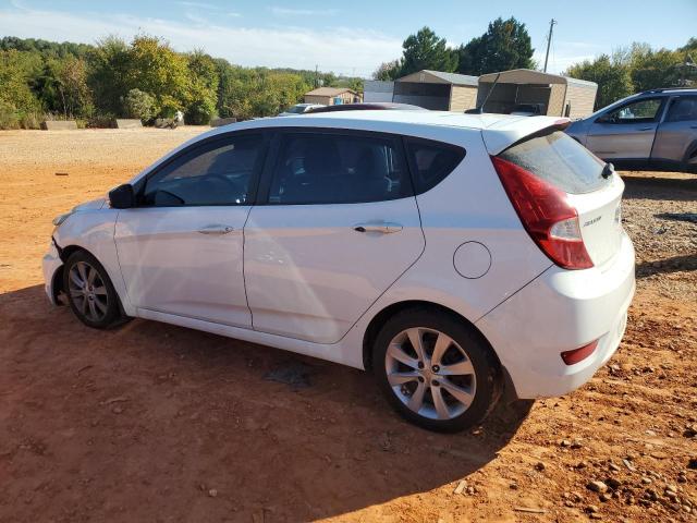 KMHCU5AE9DU078182 - 2013 HYUNDAI ACCENT GLS 白色 照片 2