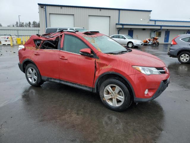 2T3RFREV1FW305168 - 2015 TOYOTA RAV4 XLE RED photo 4