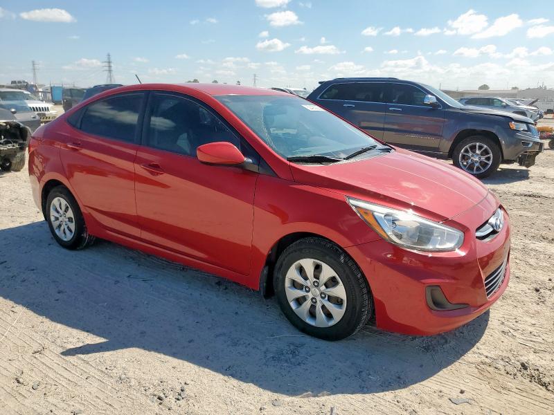 KMHCT4AEXGU016808 - 2016 HYUNDAI ACCENT SE RED photo 4