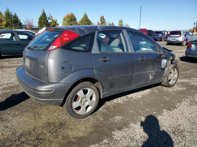 3FAFP37ZX4R124896 - 2004 FORD FOCUS ZX5 GRAY photo 3
