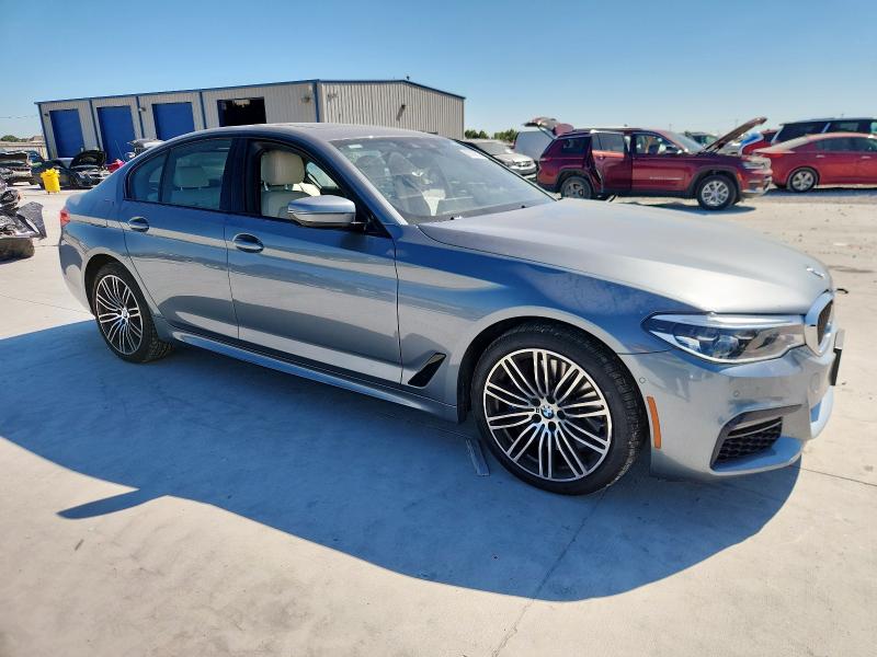 WBAJS3C0XLWW83898 - 2020 BMW 540 XI GRAY photo 4