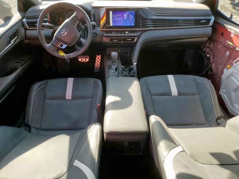 4T1DAACK2SU028858 - 2025 TOYOTA CAMRY XSE RED photo 8