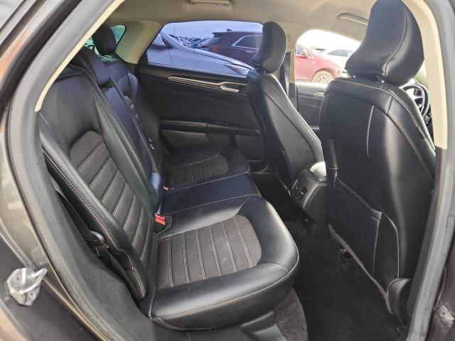 3FA6P0HD6HR407691 - 2017 FORD FUSION SE GRAY photo 10