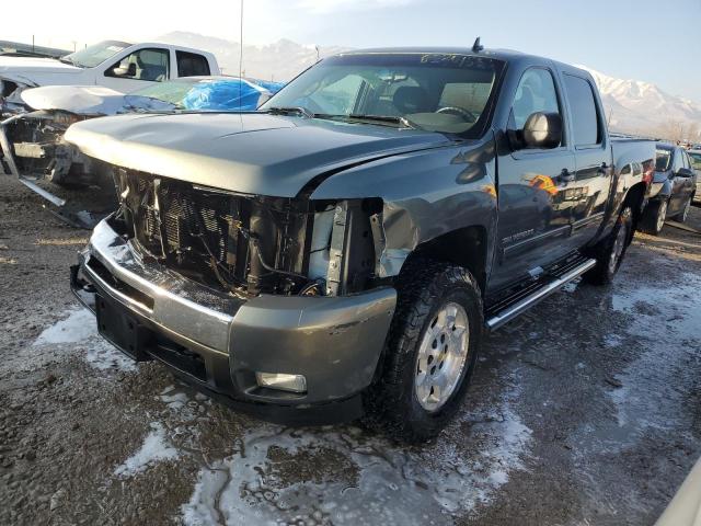 3GCPKSE30BG271064 - 2011 CHEVROLET SILVERADO K1500 LT GRAY photo 1