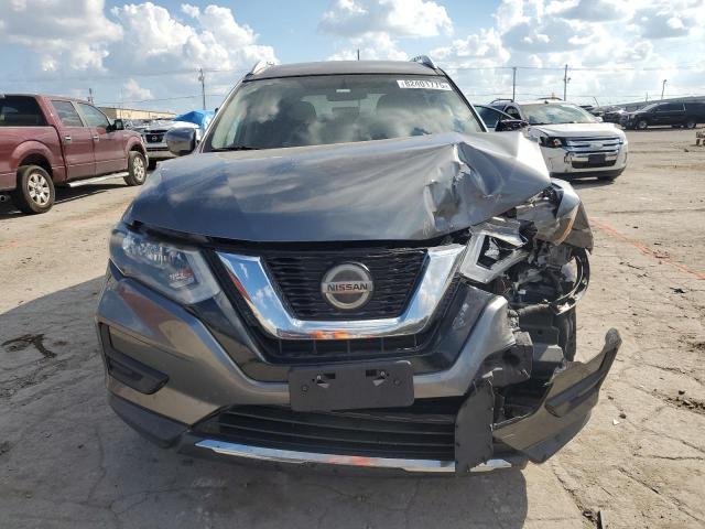 KNMAT2MT5JP523325 - 2018 NISSAN ROGUE S Gris photo 5