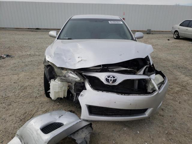 4T1BF3EK9BU677722 - 2011 TOYOTA CAMRY BASE SILVER photo 5