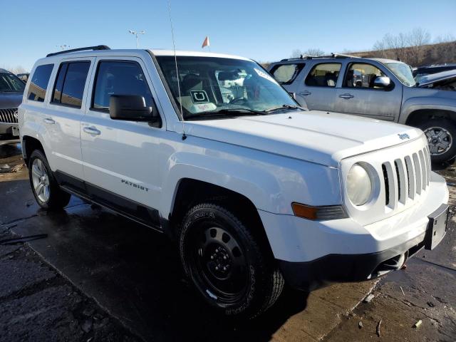 1C4NJRFB6CD633180 - 2012 JEEP PATRIOT LATITUDE WHITE photo 4