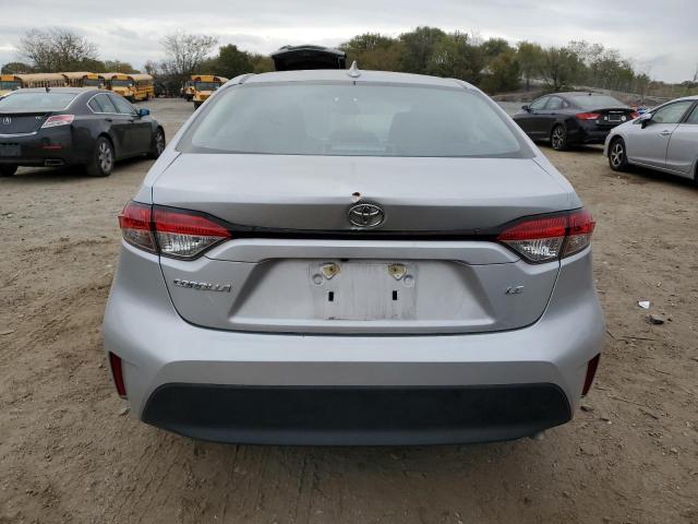 5YFB4MDE3RP190616 - 2024 TOYOTA COROLLA LE Silber Foto 6