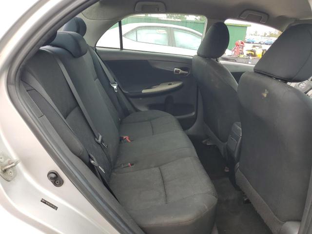 2T1BU4EE0AC367416 - 2010 TOYOTA COROLLA BASE Silber Foto 10