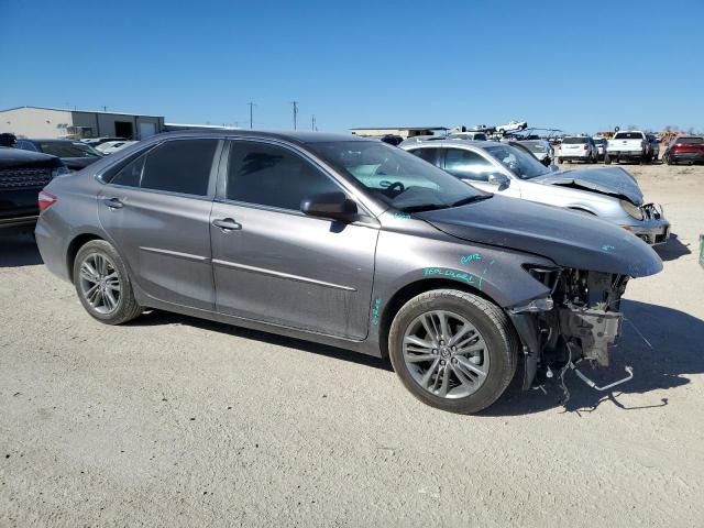 4T1BF1FK1HU425782 - 2017 TOYOTA CAMRY LE GRAY photo 4