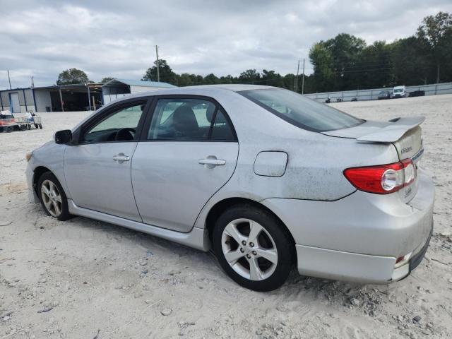 2T1BU4EE6BC742680 - 2011 TOYOTA COROLLA BASE فضي صورة 2