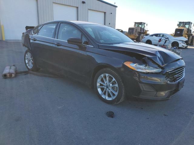 3FA6P0HDXKR227797 - 2019 FORD FUSION SE BLACK photo 4