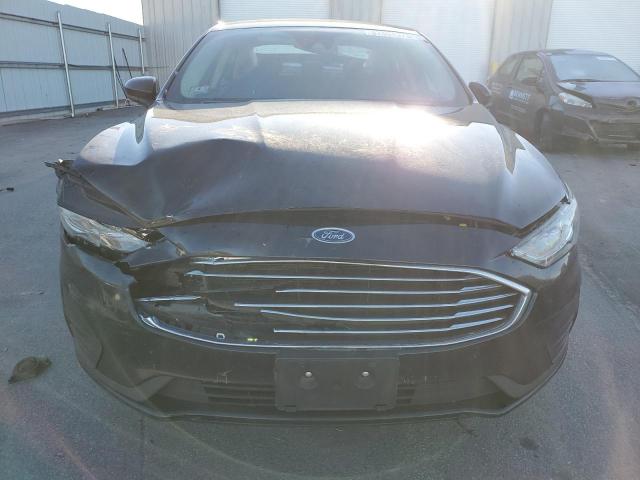 3FA6P0HDXKR227797 - 2019 FORD FUSION SE BLACK photo 5