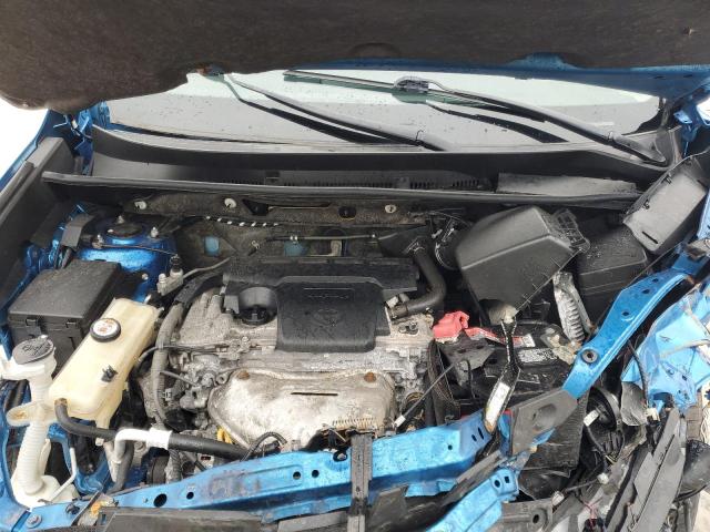 JTMZFREV4JJ166404 - 2018 TOYOTA RAV4 LE Синій фото 12