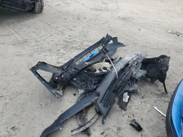 JTMZFREV4JJ166404 - 2018 TOYOTA RAV4 LE Синій фото 13