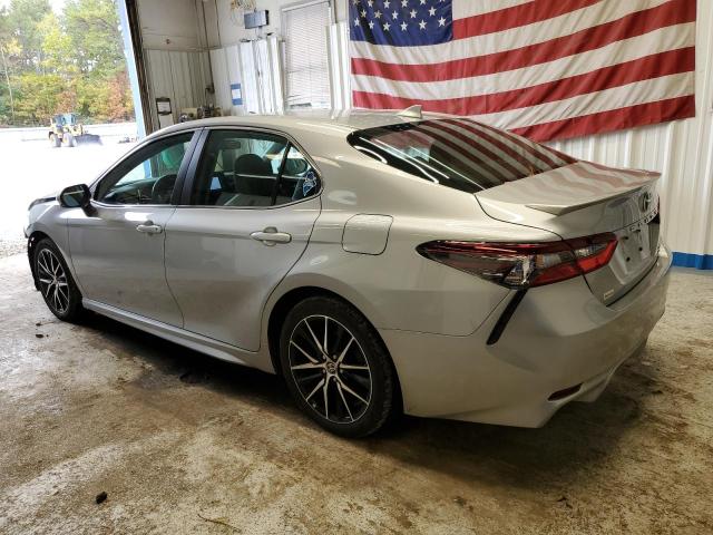 4T1G11BK8NU063942 - 2022 TOYOTA CAMRY SE 银色 照片 2