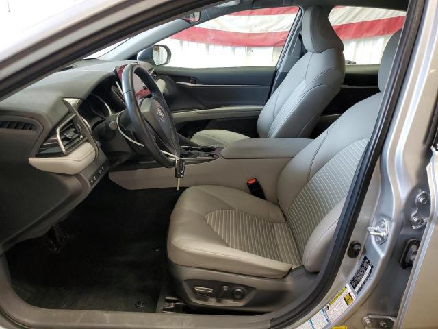 4T1G11BK8NU063942 - 2022 TOYOTA CAMRY SE 银色 照片 7