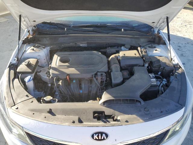 5XXGT4L35LG443427 - 2020 KIA OPTIMA LX WHITE photo 11