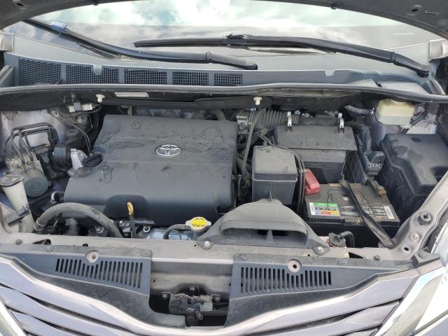 5TDKK3DC8FS629214 - 2015 TOYOTA SIENNA LE 灰色 照片 12