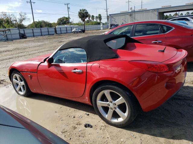 1G2MC35B58Y127218 - 2008 PONTIAC SOLSTICE RED photo 2