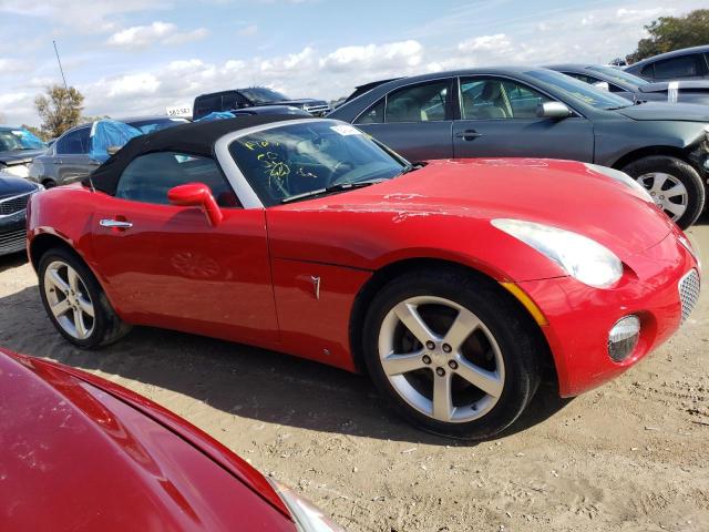 1G2MC35B58Y127218 - 2008 PONTIAC SOLSTICE RED photo 4