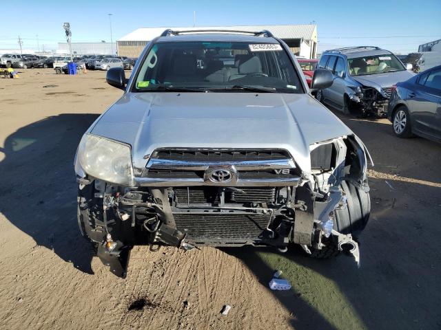 JTEBT14R950050137 - 2005 TOYOTA 4RUNNER SR5 SILVER photo 5