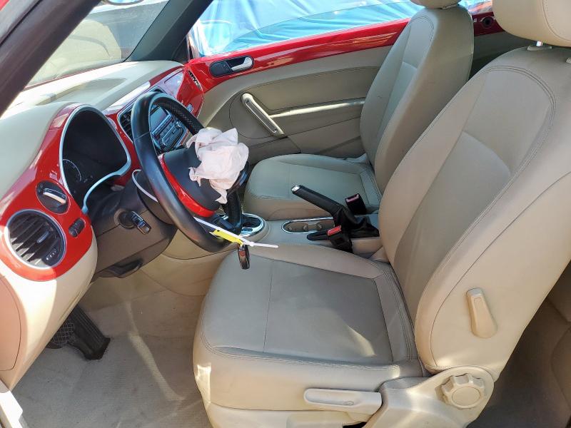 3VW5X7AT4DM826806 - 2013 VOLKSWAGEN BEETLE RED photo 7