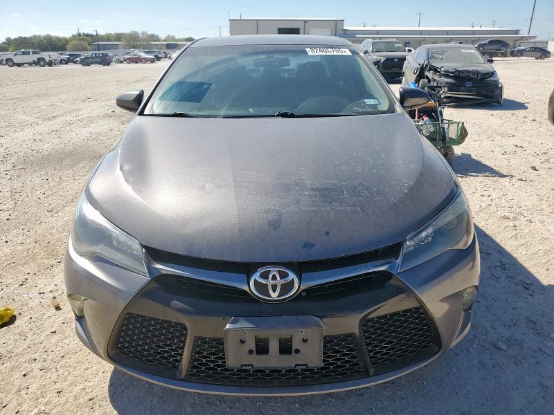 4T1BF1FK7GU123010 - 2016 TOYOTA CAMRY LE 灰色 照片 5