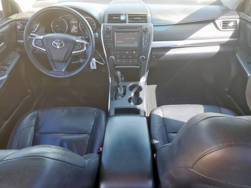 4T1BF1FK7GU123010 - 2016 TOYOTA CAMRY LE 灰色 照片 8