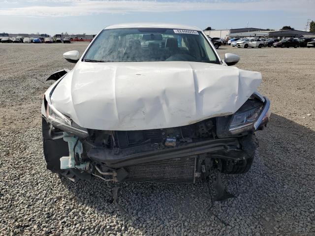 1VWDT7A37HC069835 - 2017 VOLKSWAGEN PASSAT R-LINE Ağ foto 5